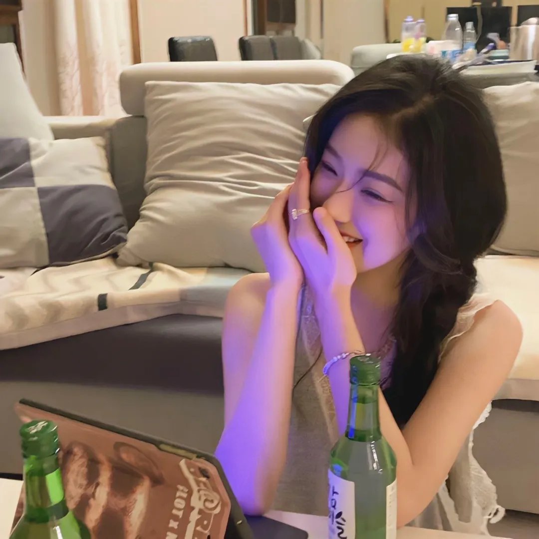 综艺导演录制现场起冲突，被全网抵制，一夜之间持续发酵